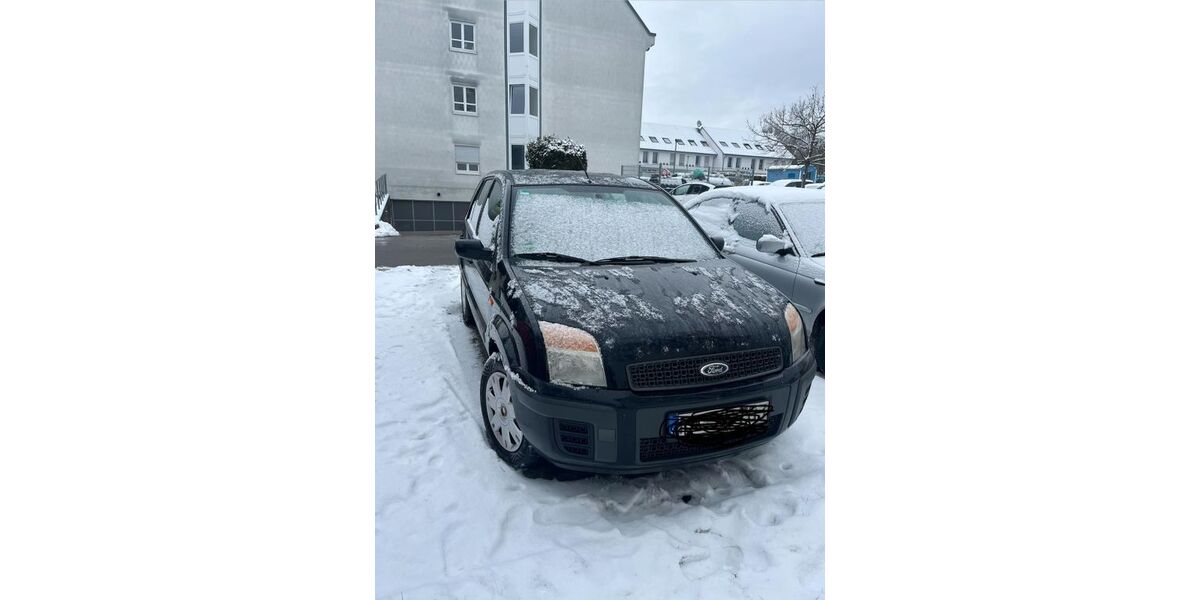 Ford Fusion 184.000 km 2.100 &euro; Backnang 71522