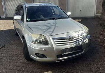 Toyota Avensis 180.000 km 5.190 &euro; Leverkusen 51373