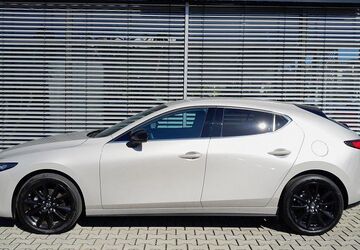 Mazda 3 6.274 km 27.695 &euro; Gera 07546
