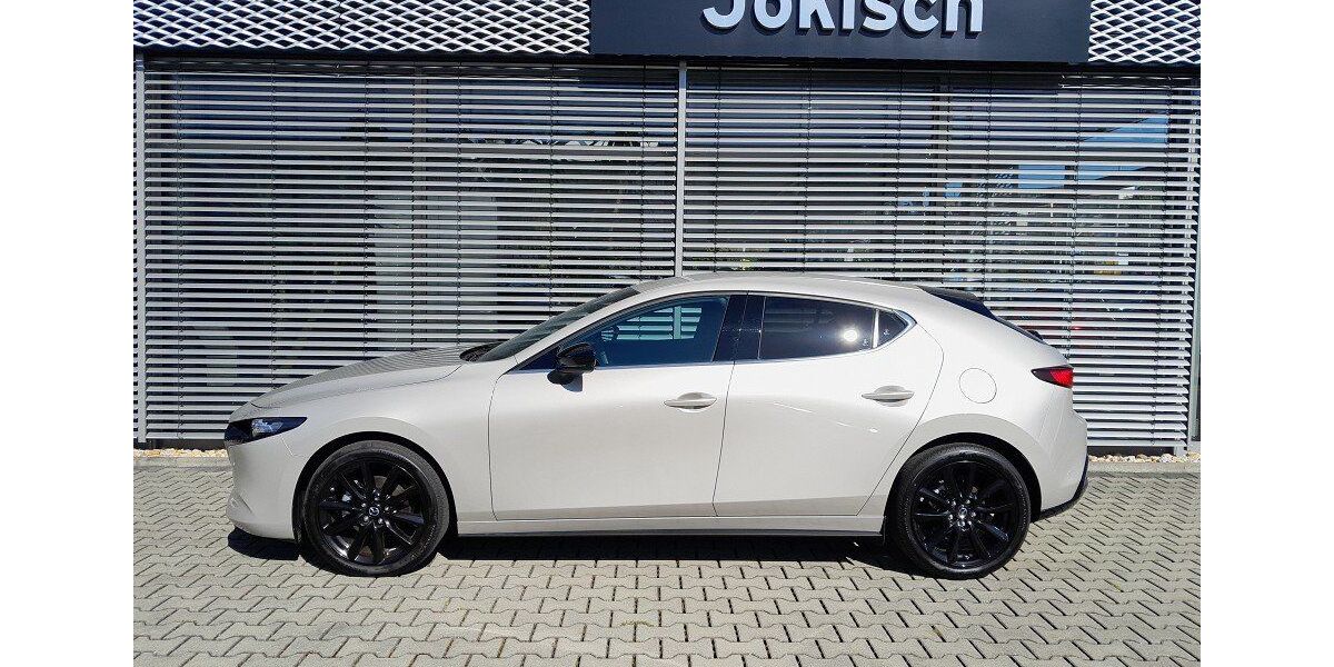 Mazda 3 6.274 km 27.695 &euro; Gera 07546