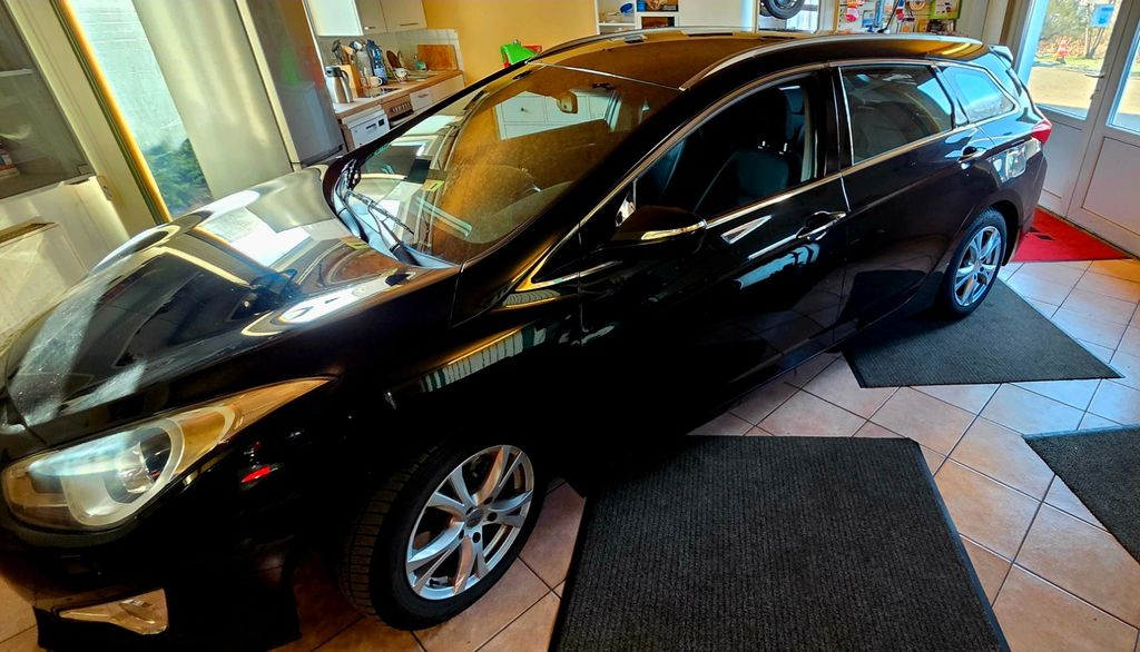 Hyundai i40 187.000 km 5.550 &euro; Metelsdorf 23972