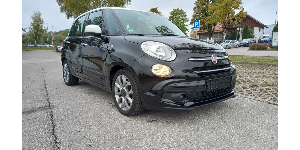 Fiat 500L 74.000 km 9.900 &euro; München 81249