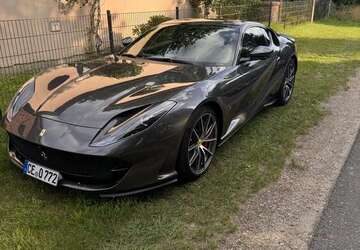 Ferrari 812 32.000 km 318.245 &euro; Lachendorf 29331