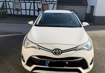 Toyota Avensis 167.100 km 8.999 &euro; Nümbrecht 51588
