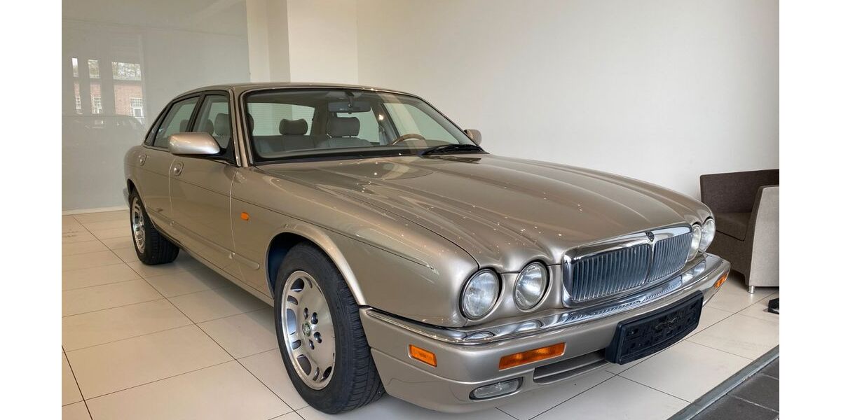 Jaguar XJ 81.190 km 12.970 &euro; Bremen 28357