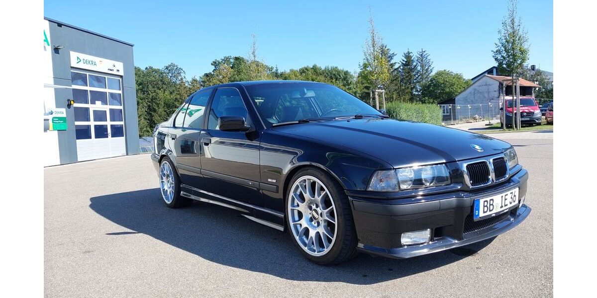 BMW 323 225.000 km 11.200 &euro; Böblingen 71034