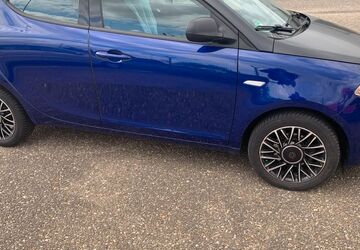 Lancia Ypsilon 98.314 km 4.100 &euro; Köln 50767