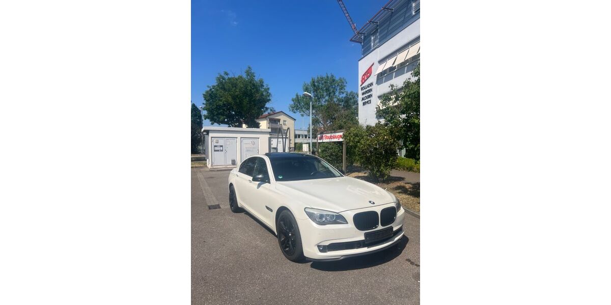 BMW 730 325.211 km 10.690 &euro; Waiblingen 71334