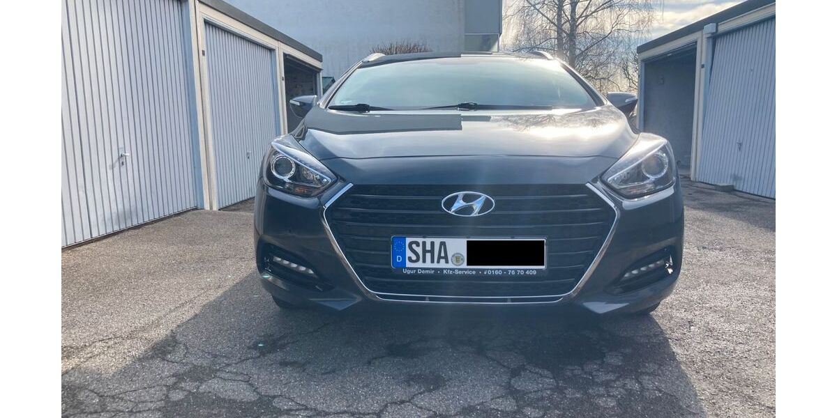 Hyundai i40 177.000 km 8.000 &euro; Schwäbisch Hall 74523