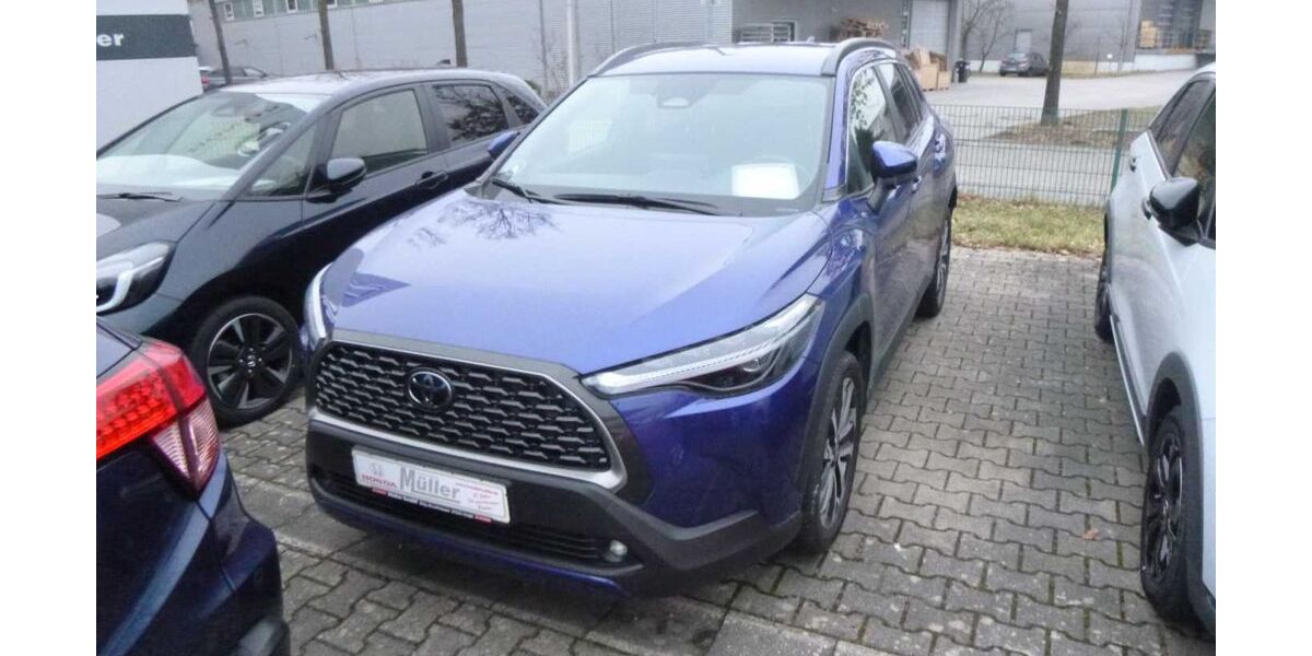 Toyota Corolla Cross 1.501 km 32.950 &euro; Ettlingen-Bruchhausen 76275