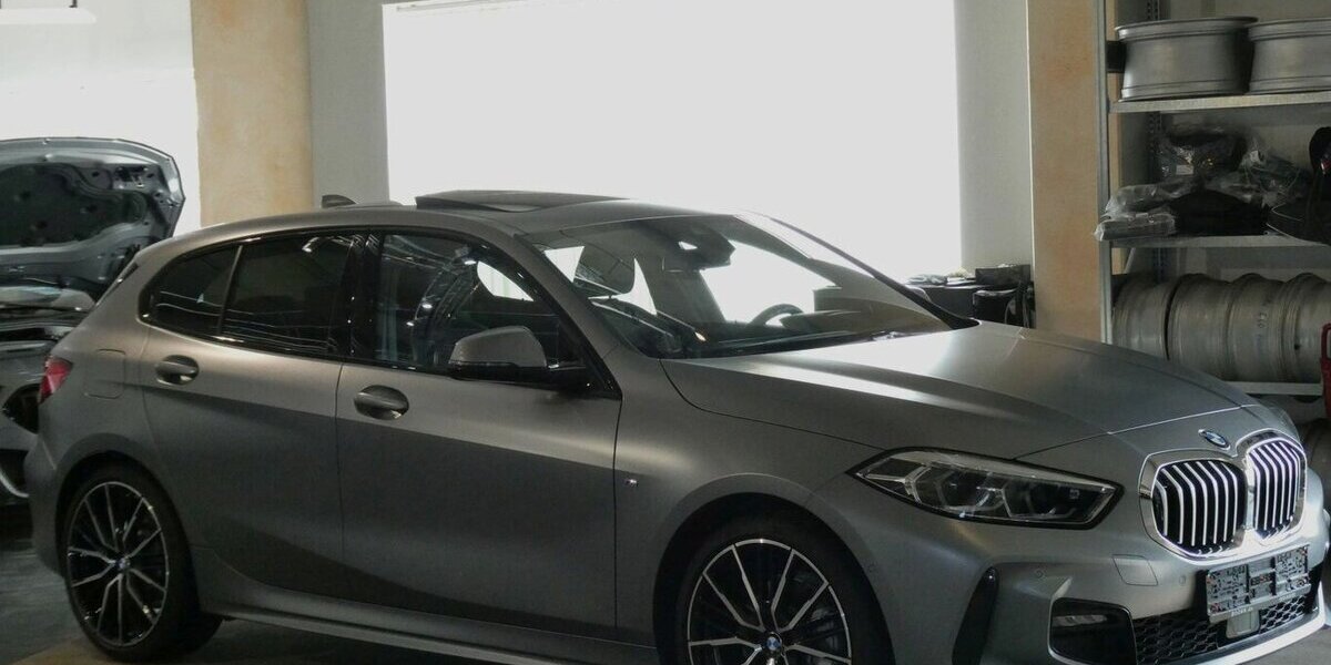 BMW 118i MSport Navi Prof,HUD,Pan.Dach,NP: 59.671 28.500 km 29.990 &euro; Landshut 84030