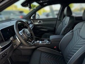 Kia SORENTO PE 2.2D AWD PLAT 7S NA 1.500 km 56.490 &euro; Höhenkirchen-Siegertsbrun 85635