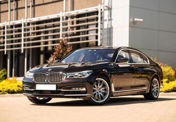 BMW 750 168.000 km 36.250 &euro; CHEŁM 