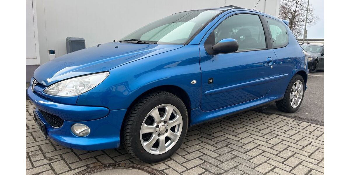 Peugeot 206 150.000 km 2.300 &euro; Rosdorf 37124