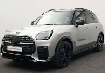 Mini Countryman SE All4 6.356 km 46.297 &euro; München 80788