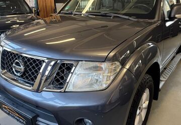 Nissan Navara 233.000 km 11.990 &euro; Heilbronn 74078