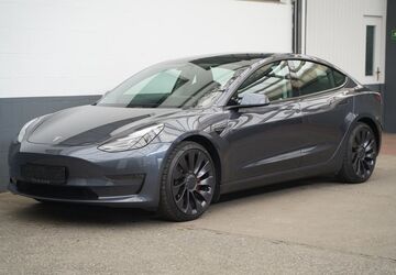 Tesla Model 3 69.870 km 29.950 &euro; Mönchengladbach 41236