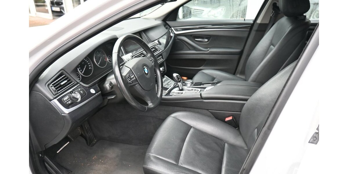 BMW 520d Aut tour Klimaaut Navi Leder BiXen 17Alus 258.000 km 11.400 &euro; Seevetal - Hittfeld 21218