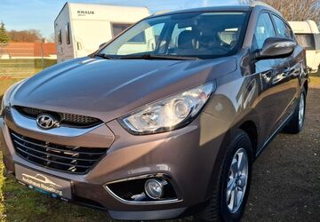 Hyundai ix35 113.491 km 11.900 &euro; Aschersleben 06449