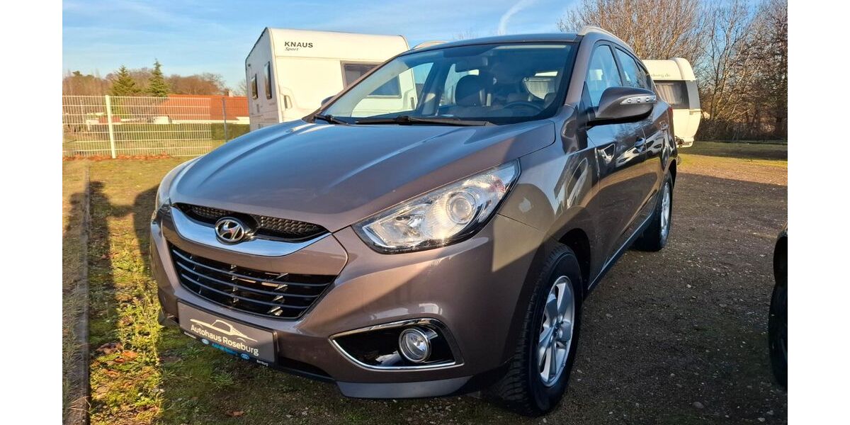 Hyundai ix35 113.491 km 11.900 &euro; Aschersleben 06449
