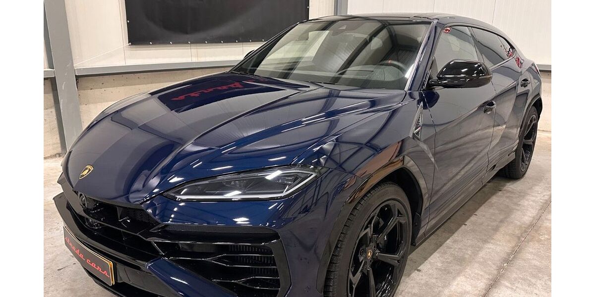 Lamborghini Urus 15.160 km 336.950 &euro; Hilversum 