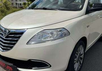 Lancia Ypsilon 65.874 km 7.800 &euro; Leipzig 04129