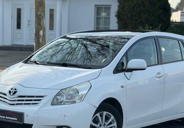 Toyota Verso 172.497 km 6.990 &euro; Jülich 52428