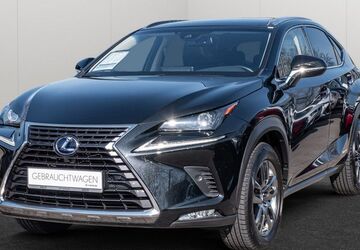 Lexus NX 300 60.669 km 30.990 &euro; Hamburg 22529