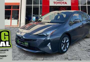 Toyota Prius 141.000 km 14.990 &euro; Dresden 01217