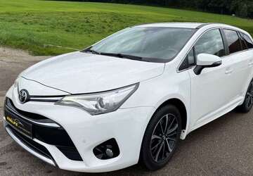 Toyota Avensis 204.610 km 7.799 &euro; Winterbach 89368