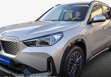 BMW iX1 9.900 km 45.690 &euro; Landau 76829