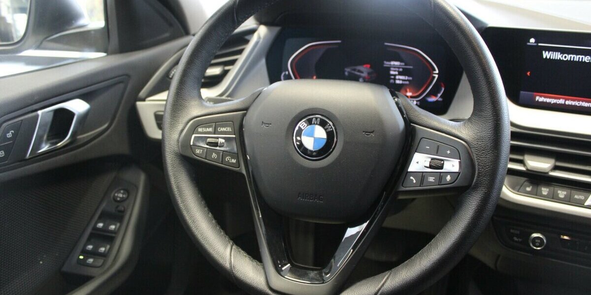 BMW 116d Aut. - Navi - LED - PDC - SHZ - 87.600 km 19.980 &euro; Euskirchen 53881