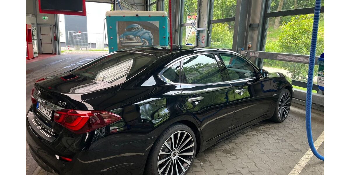 INFINITI Q70 110.000 km 18.999 &euro; Rust 77977