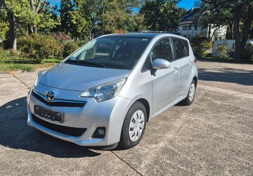Toyota Verso-S 45.000 km 7.900 &euro; Berlin 14195