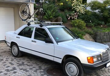 Mercedes-Benz 190 221.000 km 3.999 &euro; Hamburg 22081