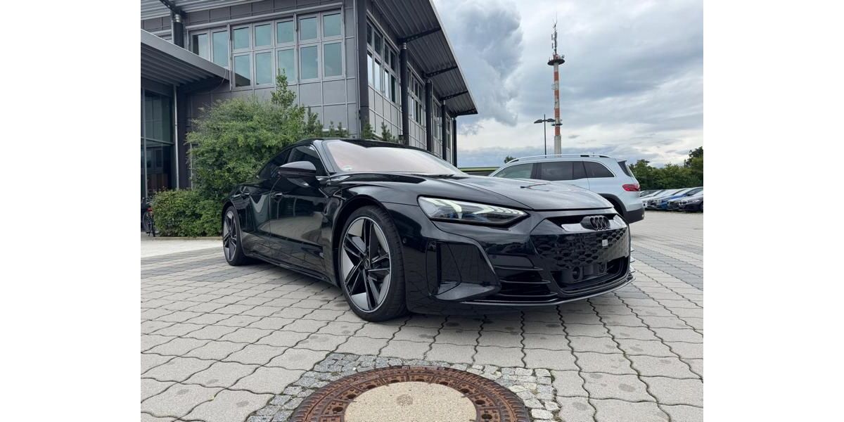 Audi RS e-tron GT 94.120 km 55.521 &euro; Amberg 92224