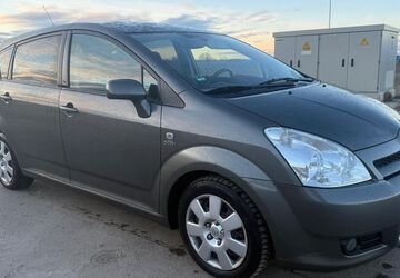 Toyota Corolla Verso 233.000 km 2.600 &euro; Weißenhorn 89264