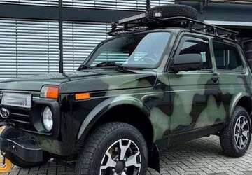 Lada Taiga 48.000 km 14.990 &euro; Gera 07551