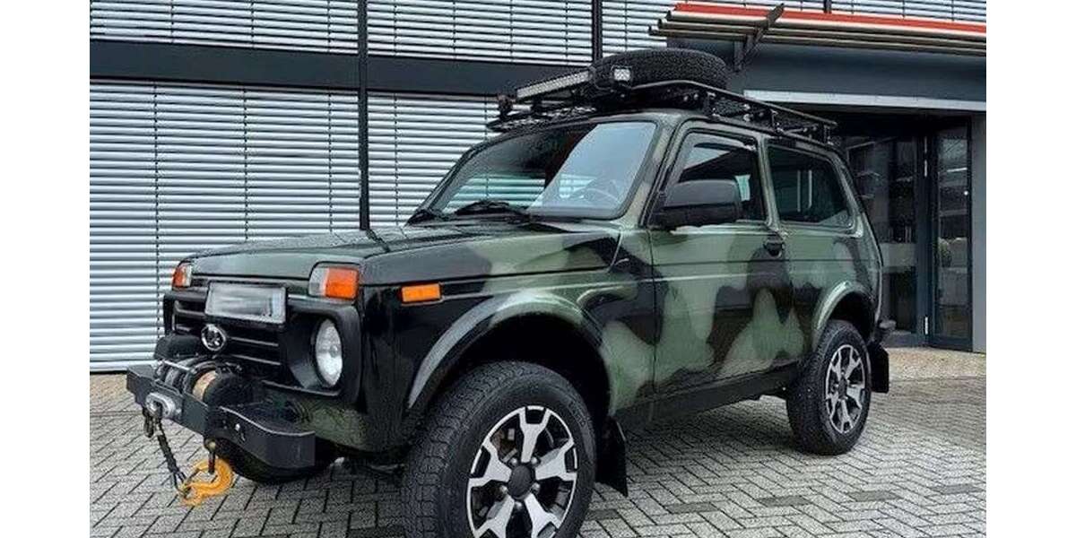 Lada Taiga 48.000 km 14.990 &euro; Gera 07551