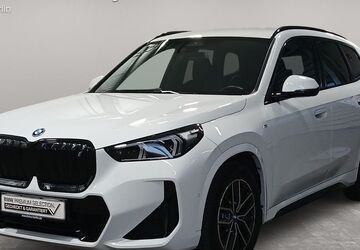 BMW iX1 32.713 km 40.900 &euro; Berlin 12683