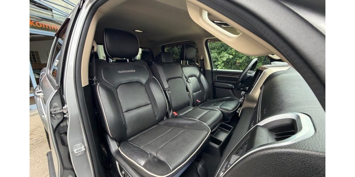 Dodge RAM 1500 Hemi Laramie4x4