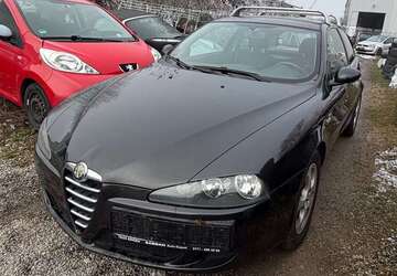 Alfa Romeo 147 188.932 km 1.950 &euro; Singen 78224