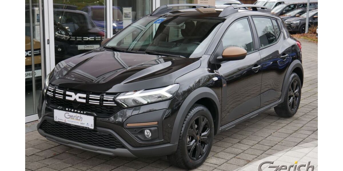 Dacia Sandero 9.000 km 19.900 &euro; Altötting 84503