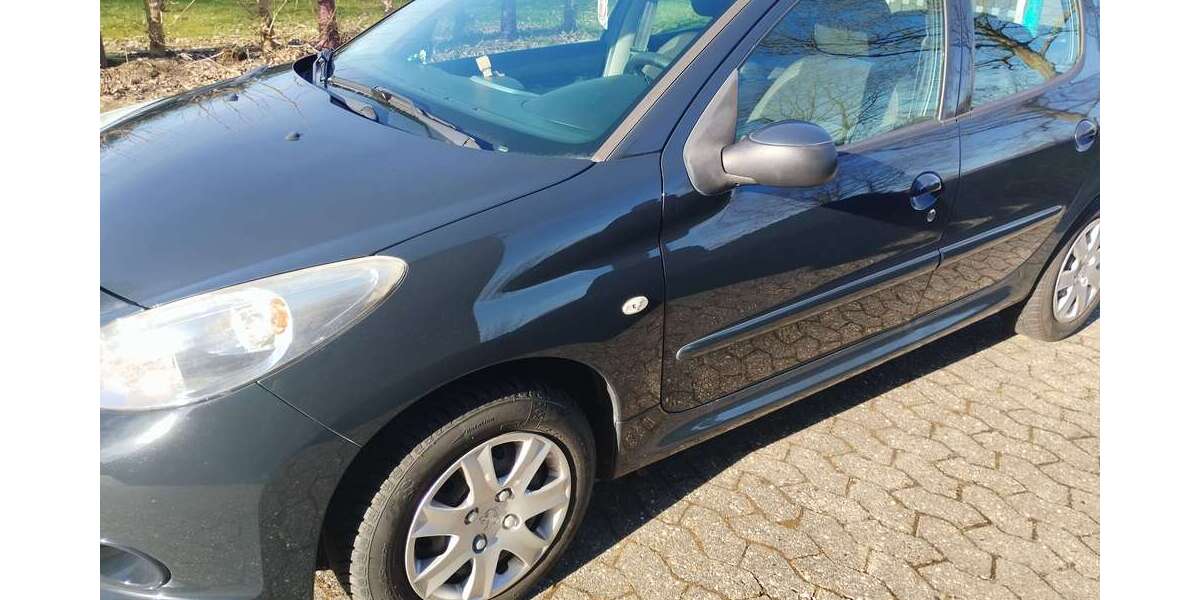 Peugeot 206 136.000 km 3.099 &euro; Großheide 26532
