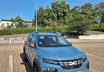 Dacia Spring 6.900 km 12.300 &euro; Dillingen 66763