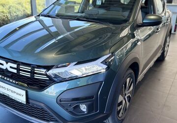 Dacia Sandero 1.500 km 18.690 &euro; Radeberg 01454