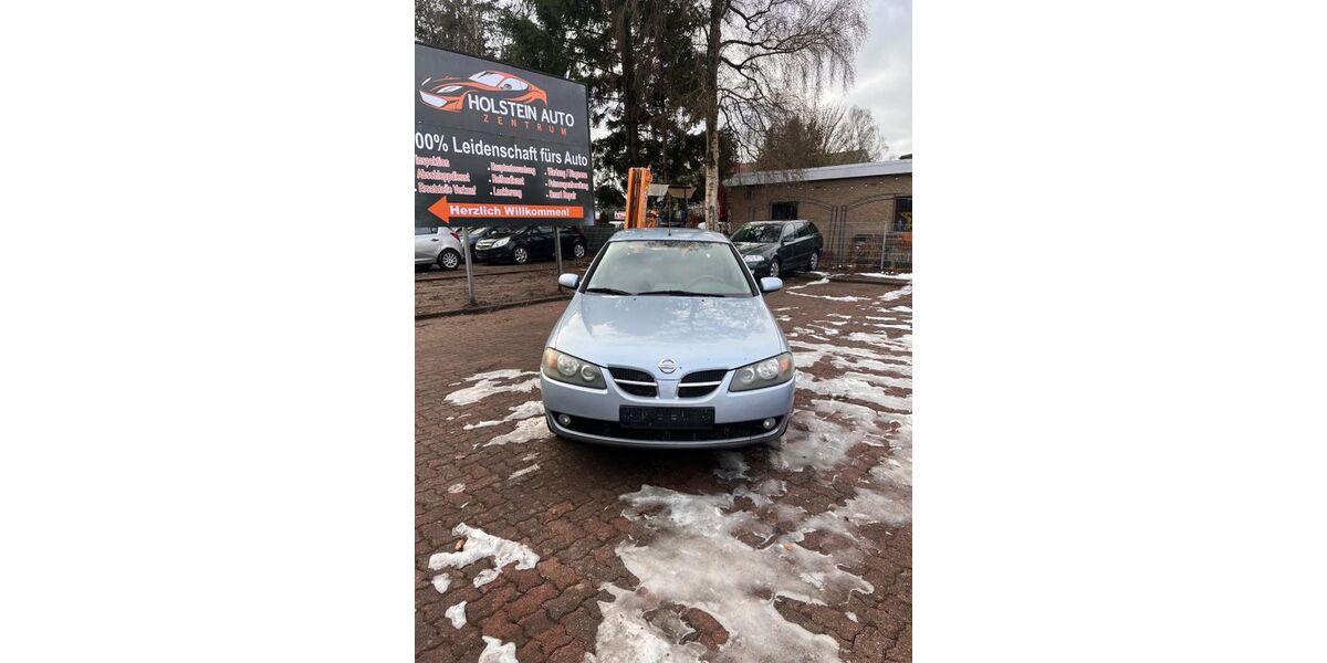 Nissan Almera 113.000 km 2.499 &euro; Trappenkamp 24610