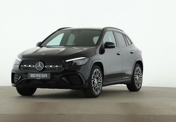 Mercedes-Benz GLA 200 9.900 km 52.950 &euro; Osnabrück 49078