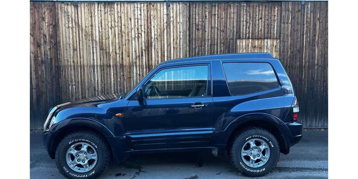 Mitsubishi Pajero 258.000 km 5.990 &euro; Biebergemünd 63599
