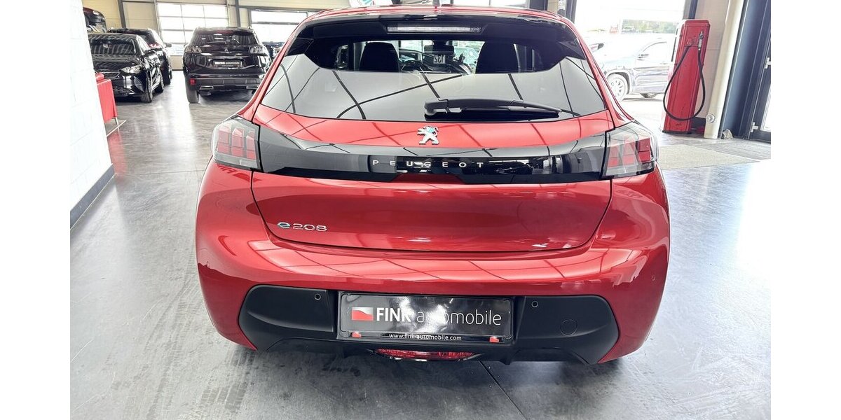 Peugeot 208 e- 136 Active Pack 1.Hand Carplay Sitzhzg 35.300 km 14.870 &euro; Lich 35423